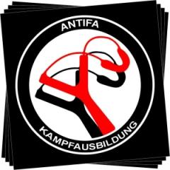Zum Aufkleber-Paket "Antifa Kampfausbildung" für 1,66 € gehen.
