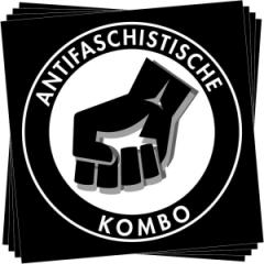 Zum Aufkleber-Paket "Antifaschistische Kombo" für 1,95 € gehen.